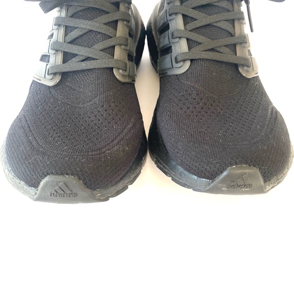 Adidas Ultraboost- worn once - Picture 5 of 15